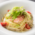 炙りサーモンとアスパラのクリームパスタ ［生パスタ］